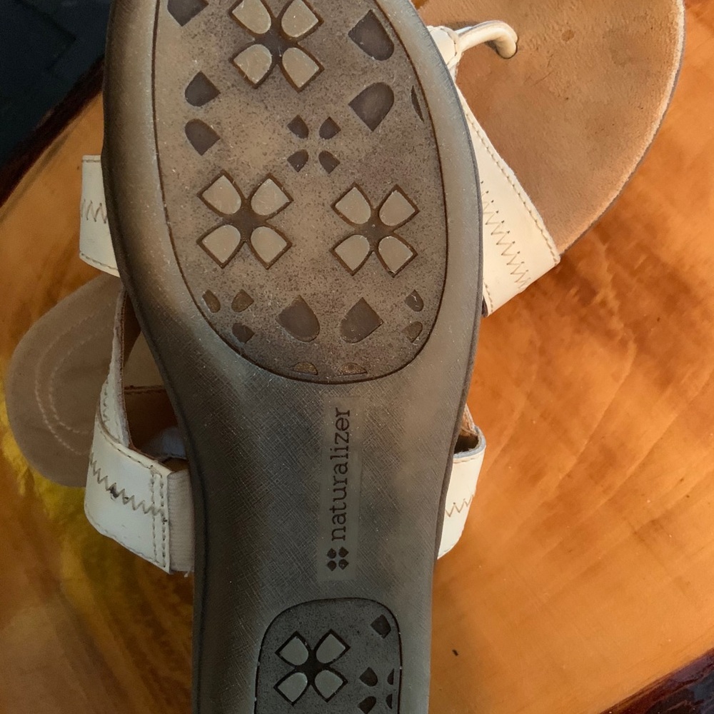 **Naturalizer SANDALS** - Picture 2 of 2